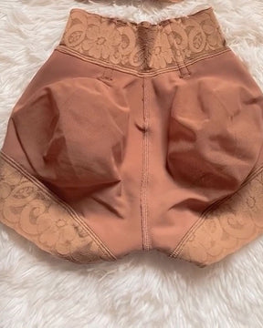 Pantalones cortos invisibles de cintura baja sin costuras que controlan el abdomen y realzan los glúteos