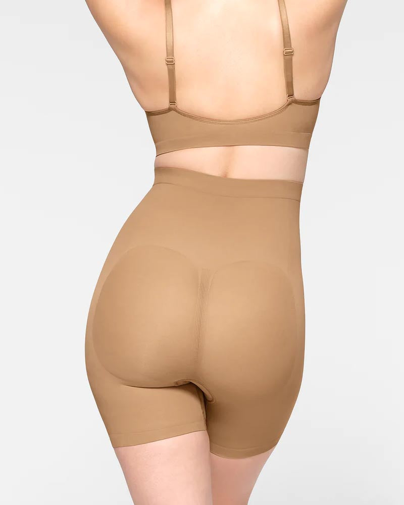 Pantalones cortos sin costuras con cintura alta que levantan la cadera