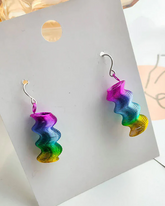 Pendientes elegantes degradados coloridos en espiral