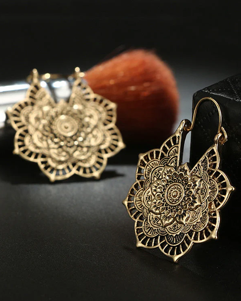 Accesorios de aretes de flores de aleación hueca vintage