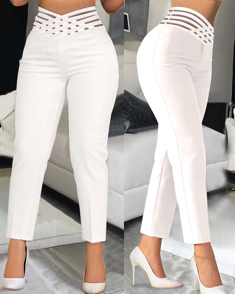 Pantalones cónicos Commuter con cinturón recortado