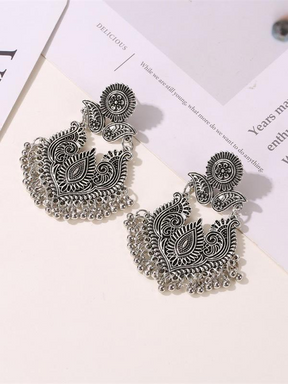 Pendientes tallados exagerados estilo palacio retro