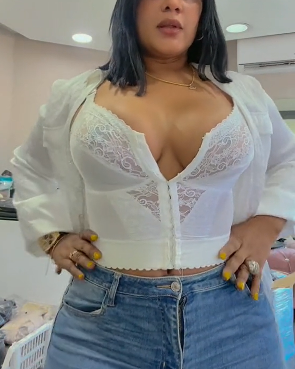 Chaleco de encaje sexy con brasier