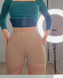Pantalones cortos de levantamiento de glúteos con cremallera y ganchos internos