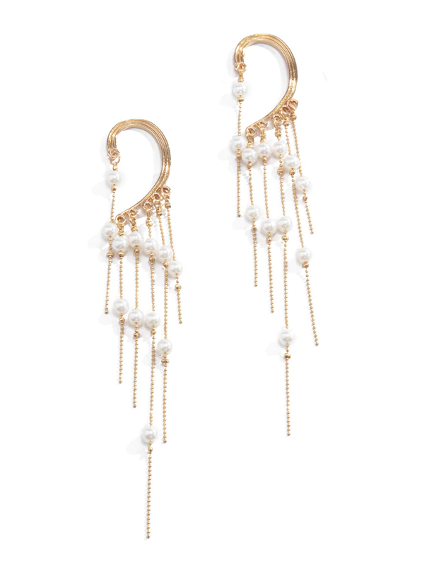 Pendientes de creatividad con borlas y decorados con cuentas elegantes