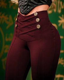 Leggings de levantamiento de cadera con tiras y doble botonadura