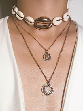Collar multicapa de concha de vieira de metal simple con microincrustaciones digitales